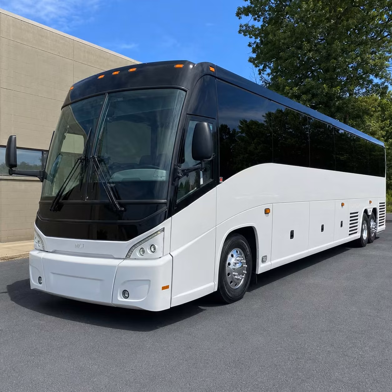 shuttling personnel between sayreville staging areas and joint base mcguire dix lakehurst